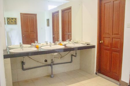 4br02_avr
